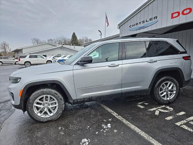 2025 Jeep Grand Cherokee Laredo X 4x4