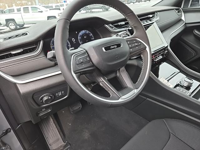 2025 Jeep Grand Cherokee Laredo X 4x4