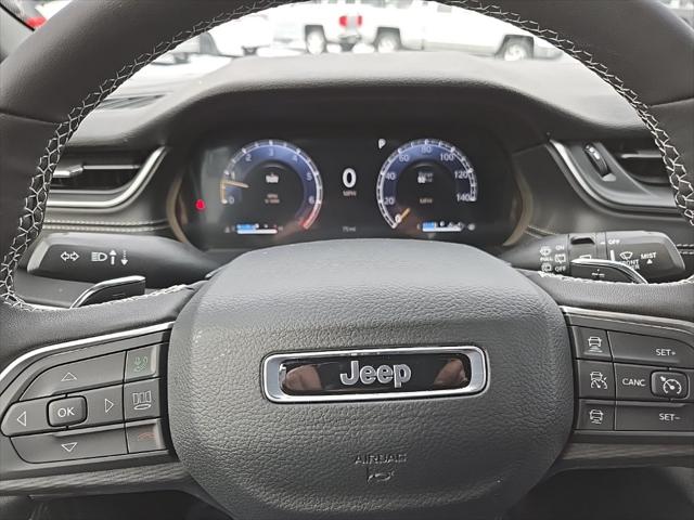 2025 Jeep Grand Cherokee Laredo X 4x4