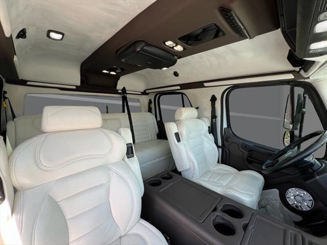 2022 Freightliner M2 SPORTCHASSIS
