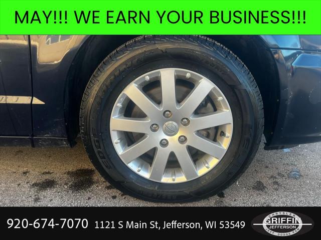 2013 Chrysler Town & Country Touring