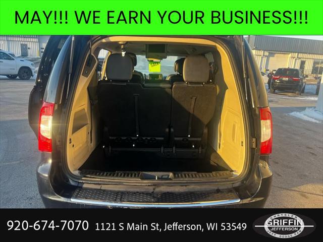 2013 Chrysler Town & Country Touring