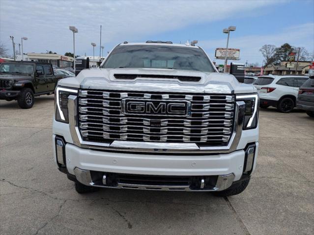 2024 GMC Sierra 2500HD 4WD Crew Cab Standard Bed Denali