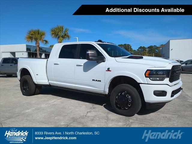 2024 RAM Ram 3500 RAM 3500 LIMITED MEGA CAB 4X4 64 BOX