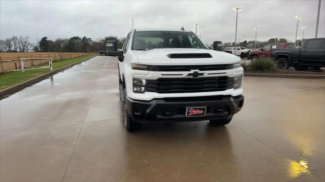 2024 Chevrolet Silverado 2500HD 4WD Crew Cab Standard Bed Custom