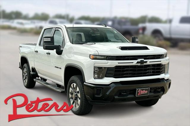 2024 Chevrolet Silverado 2500HD 4WD Crew Cab Standard Bed Custom