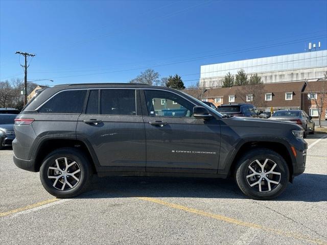 2025 Jeep Grand Cherokee GRAND CHEROKEE LIMITED 4X4