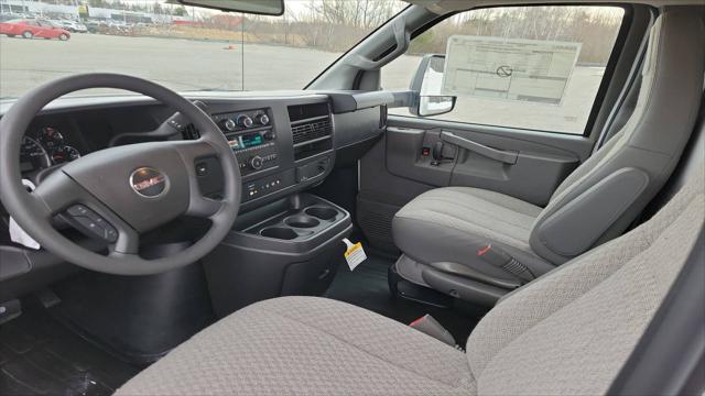 2025 GMC Savana Cutaway 4500 Van