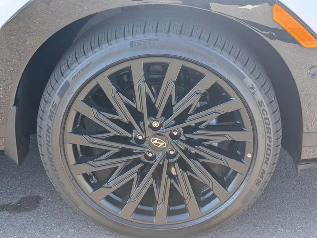 2025 Hyundai Santa Fe Calligraphy