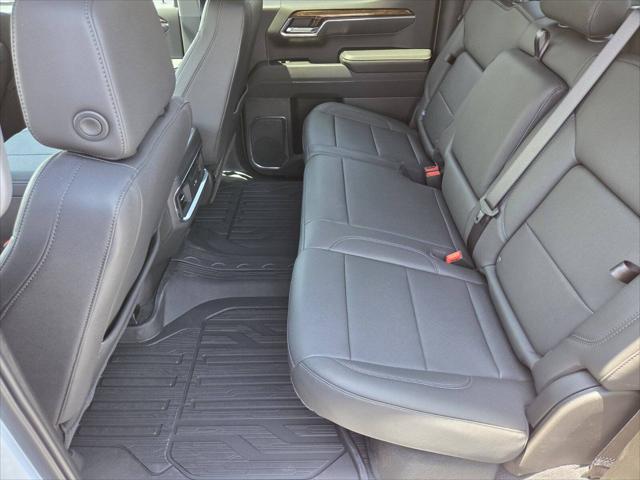 2025 GMC Sierra 1500 4WD Crew Cab Short Box Elevation with 3SB
