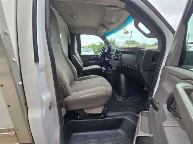 2016 Chevrolet Express Cutaway 3500