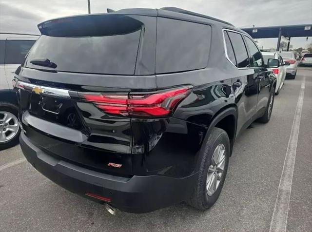 2022 Chevrolet Traverse AWD LT Leather
