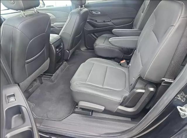 2022 Chevrolet Traverse AWD LT Leather