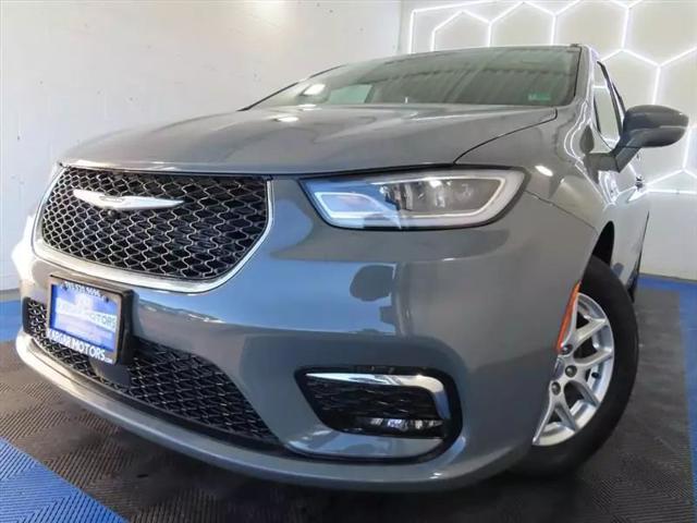 2022 Chrysler Pacifica Touring L for sale in Manassas, VA