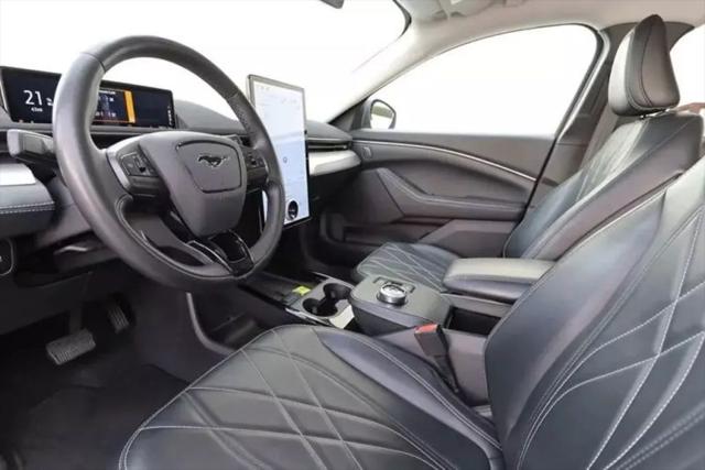 2022 Ford Mustang Mach-E Select