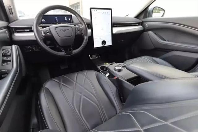 2022 Ford Mustang Mach-E Select