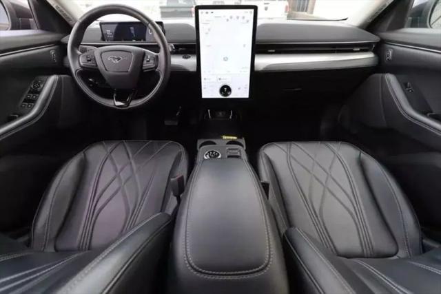 2022 Ford Mustang Mach-E Select