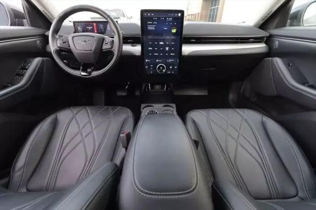 2022 Ford Mustang Mach-E Select