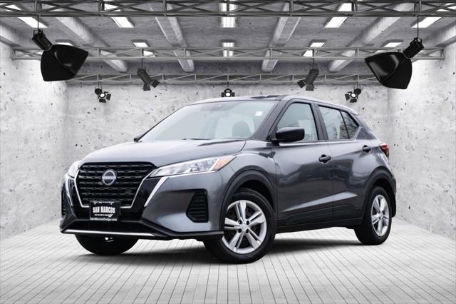 2022 Nissan Kicks S Xtronic CVT