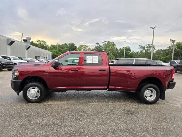 2024 RAM 3500 Tradesman Crew Cab 4x4 8 Box