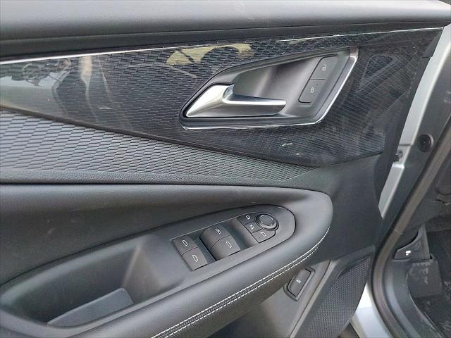 2025 Chevrolet V Blazer eAWD LT
