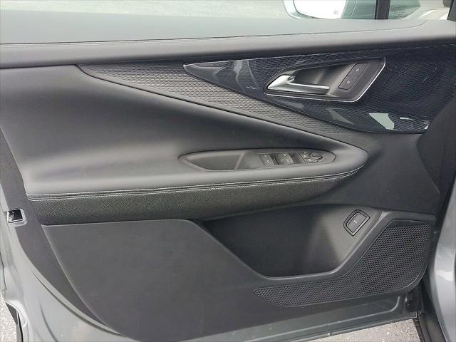 2025 Chevrolet V Blazer eAWD LT