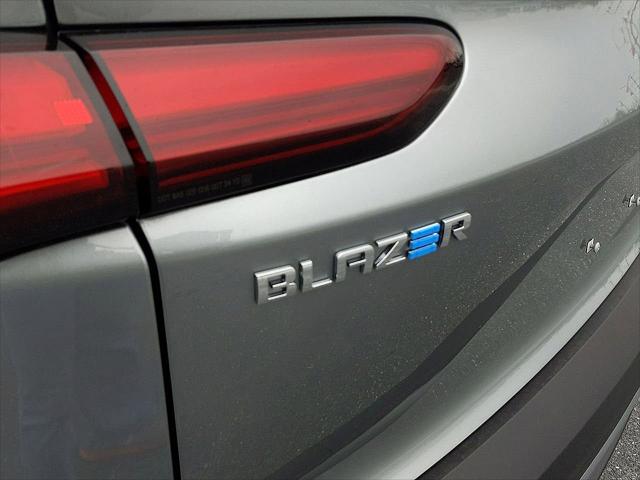 2025 Chevrolet V Blazer eAWD LT