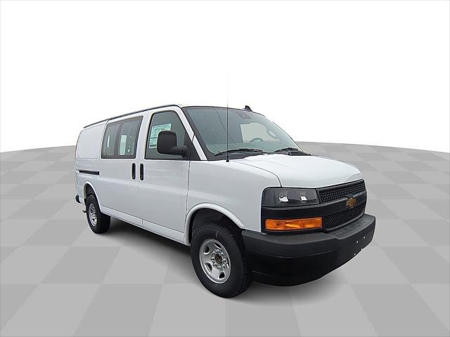 2025 Chevrolet Express Cargo Van RWD 3500 Regular Wheelbase WT