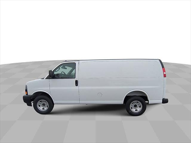 2025 Chevrolet Express Cargo Van RWD 3500 Regular Wheelbase WT