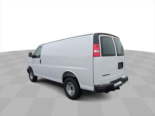 2025 Chevrolet Express Cargo Van RWD 3500 Regular Wheelbase WT