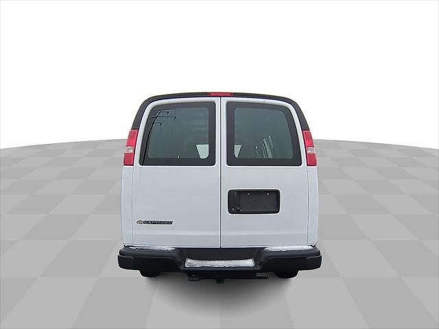 2025 Chevrolet Express Cargo Van RWD 3500 Regular Wheelbase WT