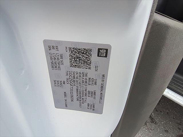 2025 Chevrolet Express Cargo Van RWD 3500 Regular Wheelbase WT