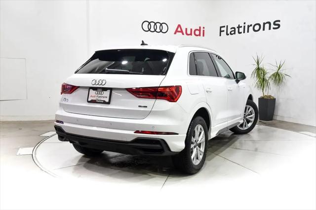 2025 Audi Q3 Premium 45 TFSI S line quattro Tiptronic