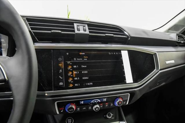 2025 Audi Q3 Premium 45 TFSI S line quattro Tiptronic