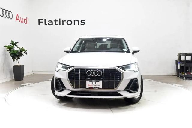 2025 Audi Q3 Premium 45 TFSI S line quattro Tiptronic