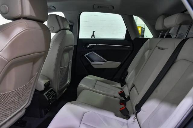 2025 Audi Q3 Premium 45 TFSI S line quattro Tiptronic