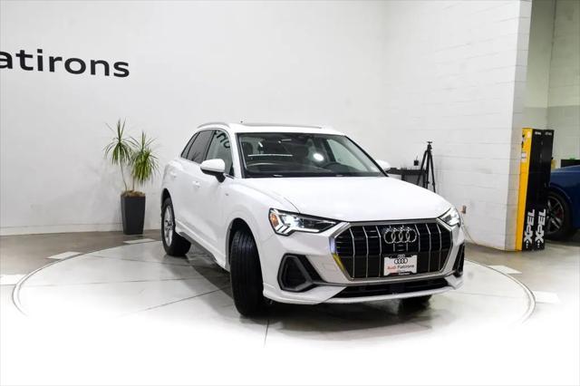2025 Audi Q3 Premium 45 TFSI S line quattro Tiptronic