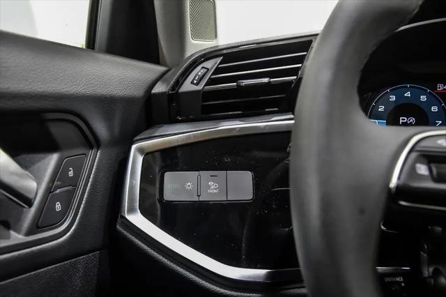 2025 Audi Q3 Premium 45 TFSI S line quattro Tiptronic