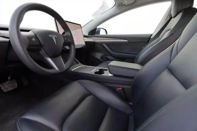2022 Tesla Model 3 Rear-Wheel Drive