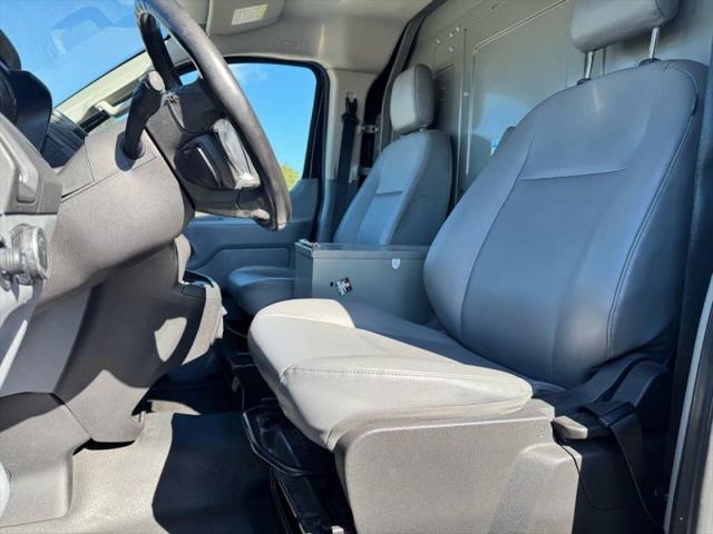 2017 Ford Transit w/Sliding Side Door w/RWB Van