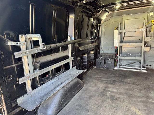 2017 Ford Transit w/Sliding Side Door w/RWB Van