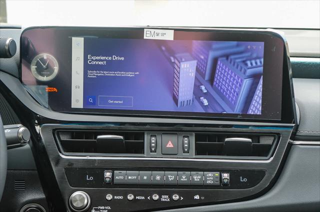 2025 Lexus ES 300h Luxury