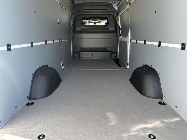 2025 Mercedes-Benz Sprinter 2500 High Roof 4-Cyl Diesel