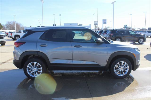 2025 Chevrolet TrailBlazer AWD LS
