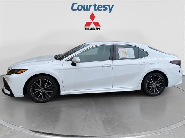 2023 Toyota Camry SE Auto (Natl)