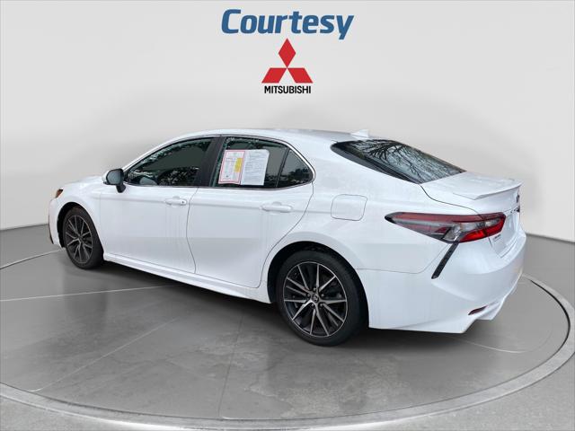2023 Toyota Camry SE Auto (Natl)