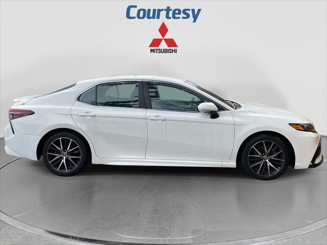 2023 Toyota Camry SE Auto (Natl)