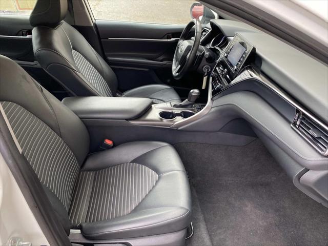 2023 Toyota Camry SE Auto (Natl)