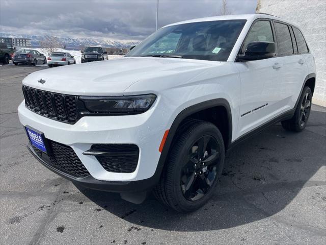 2025 Jeep Grand Cherokee GRAND CHEROKEE ALTITUDE 4X4 2025 Jeep Grand Cherokee GRAND CHEROKEE ALTITUDE 4X4