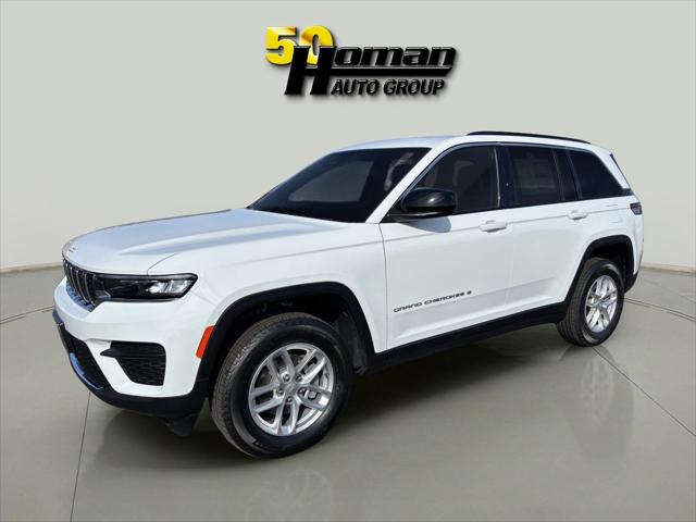 2025 Jeep Grand Cherokee GRAND CHEROKEE LAREDO X 4X4